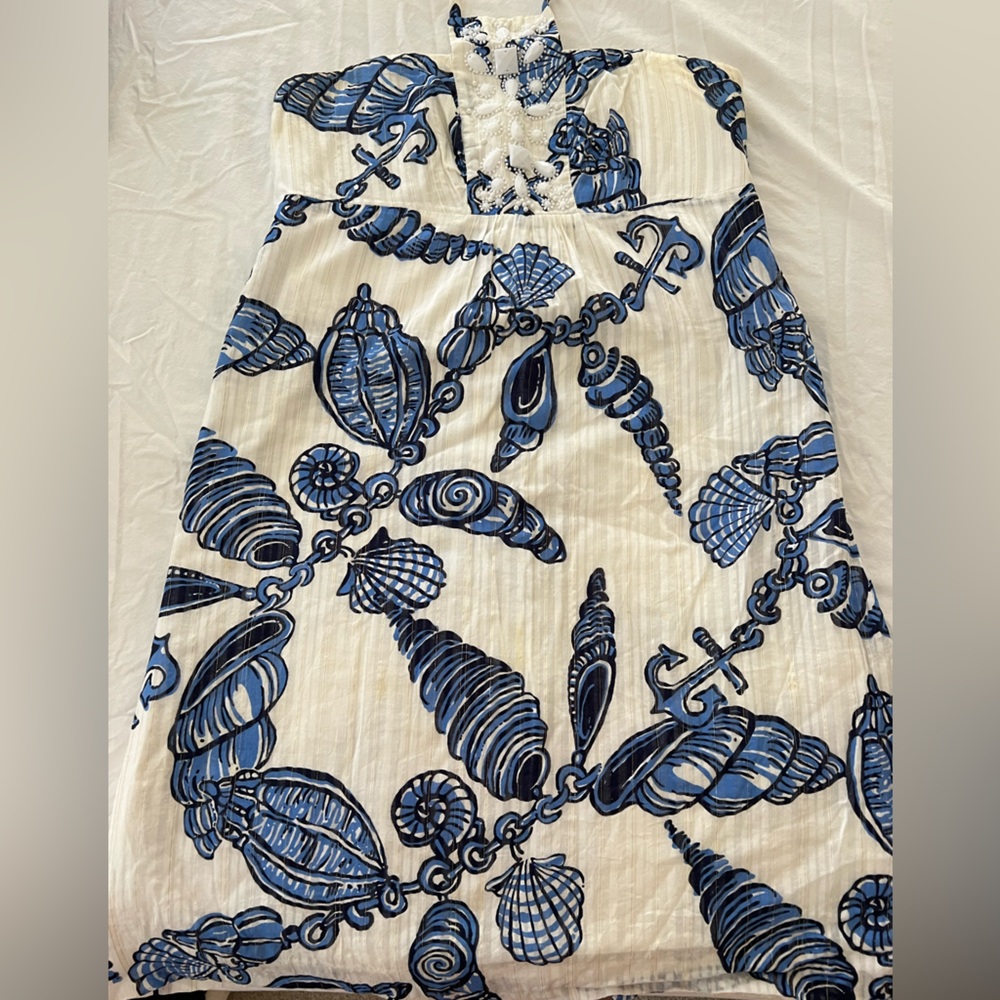 Lilly Pulitzer Dress with Navy Blue Pattern size 6 - Please read condition note.